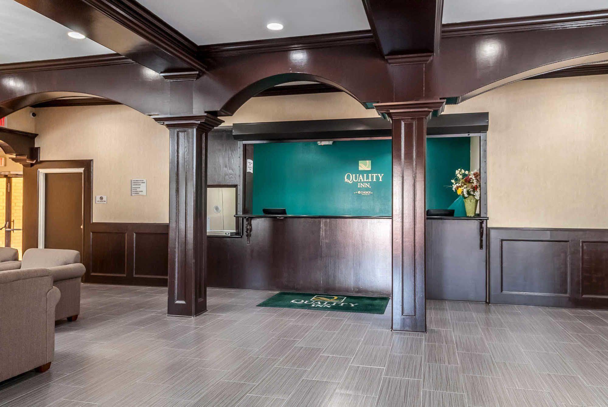 La Quinta New Orleans Hotell Exteriör bild